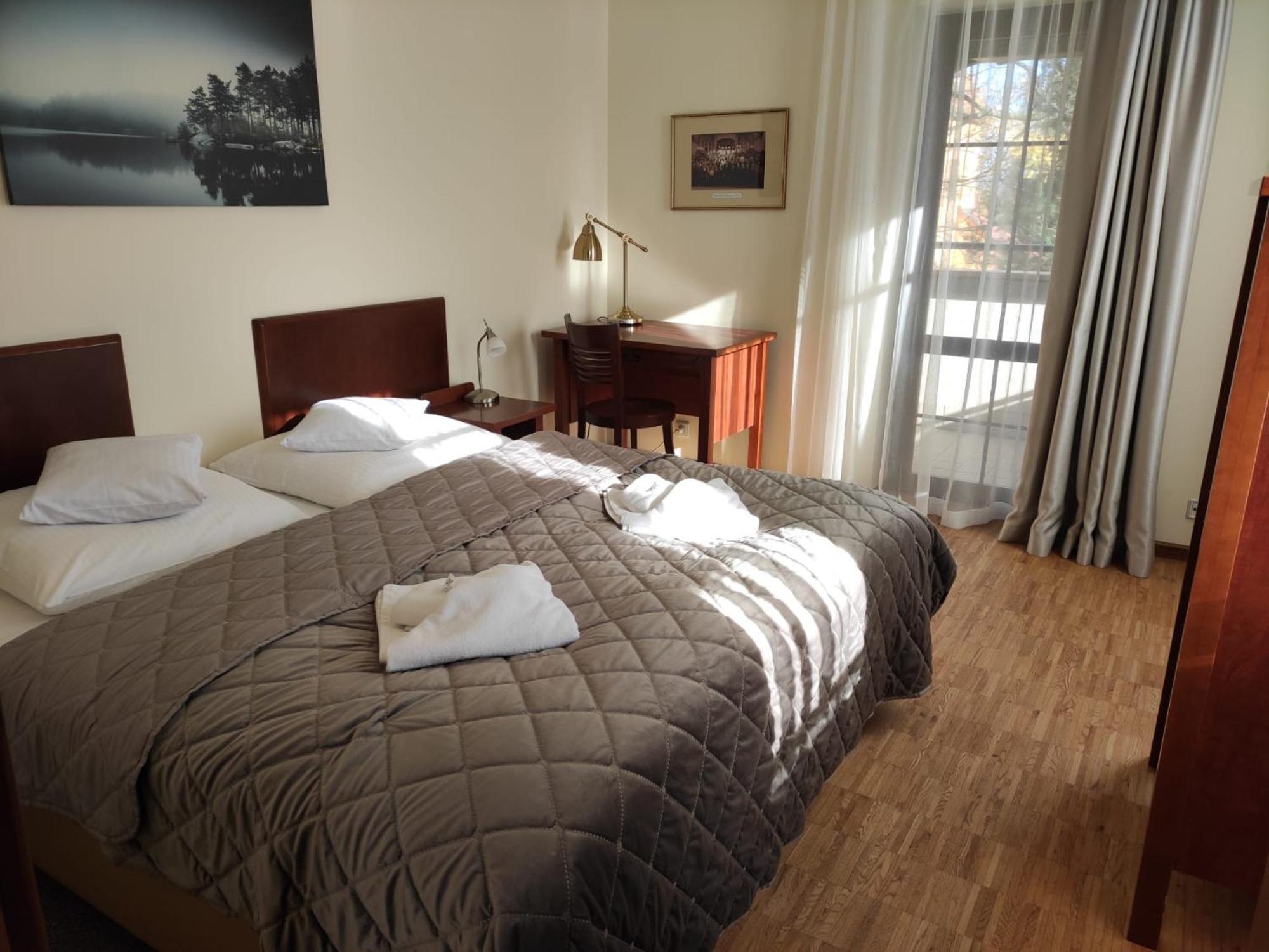 Jasny Dwor Hotel Поляница-Здрой Екстериор снимка