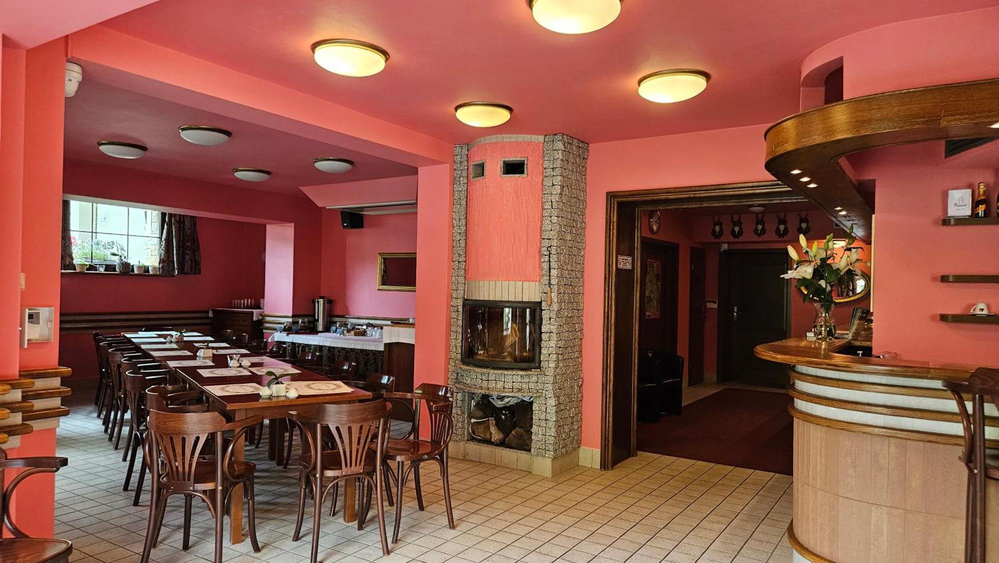 Jasny Dwor Hotel Поляница-Здрой Екстериор снимка
